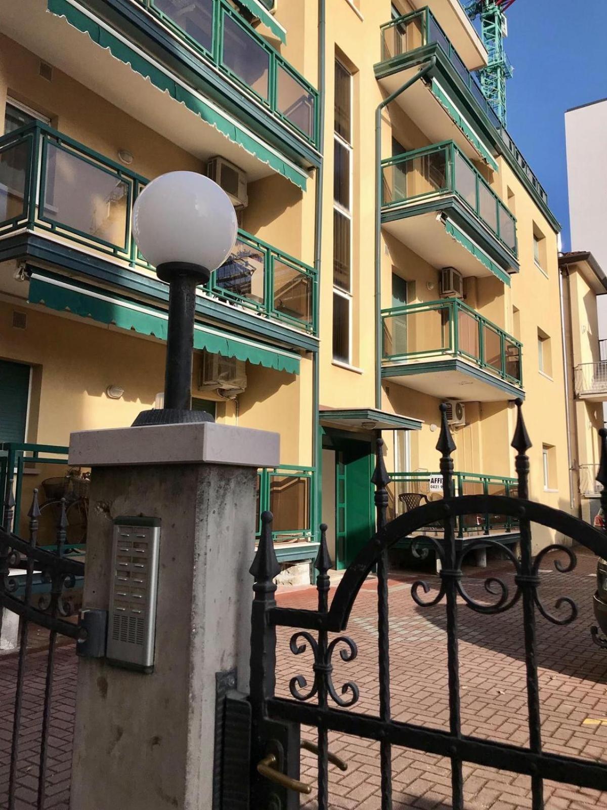 App4Rent - Villa Mimosa - Family Apartment Lido di Jesolo Exterior photo
