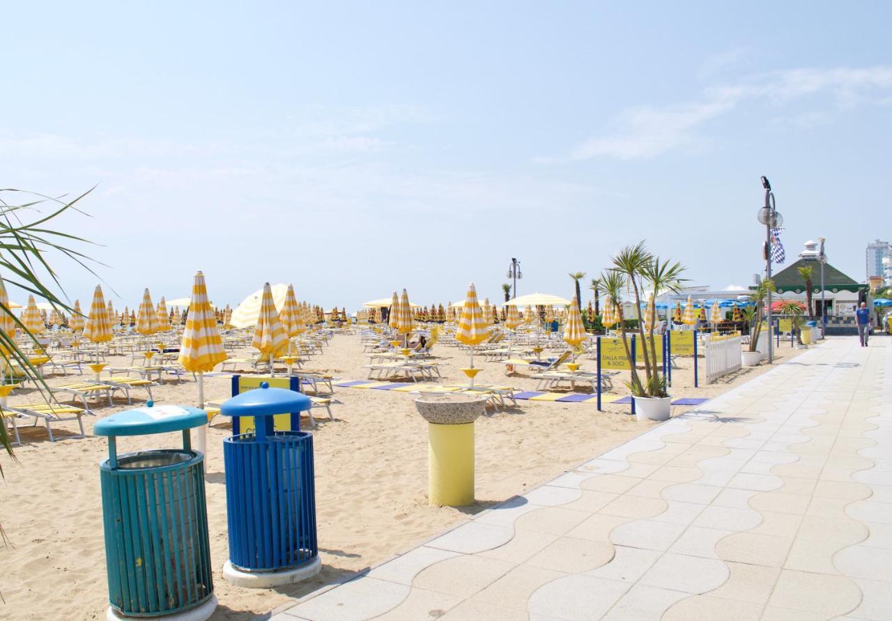App4Rent - Villa Mimosa - Family Apartment Lido di Jesolo Exterior photo