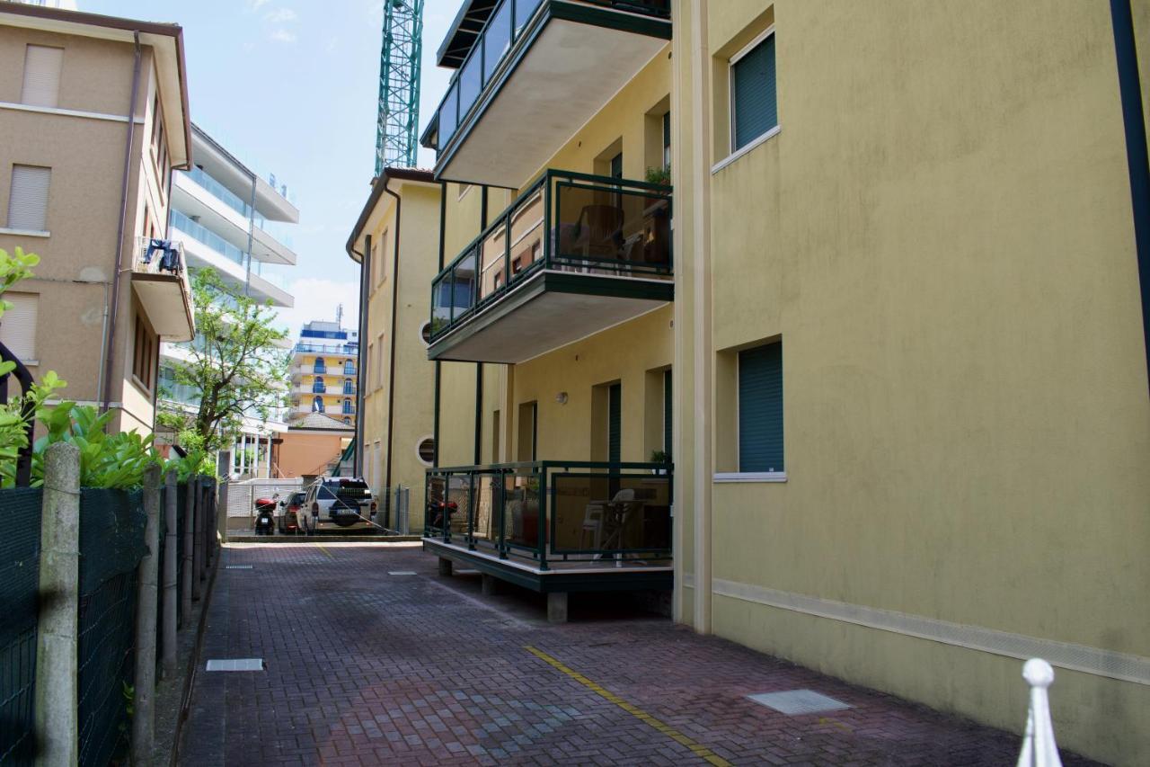 App4Rent - Villa Mimosa - Family Apartment Lido di Jesolo Exterior photo